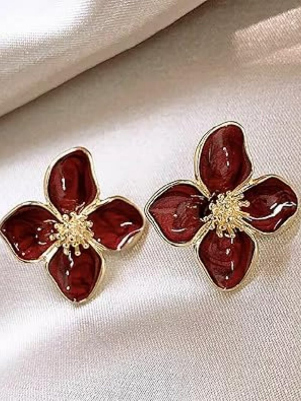 NEW Gold Flowered Earrings Floral Statement Trendy Elegant Luxury Fashion